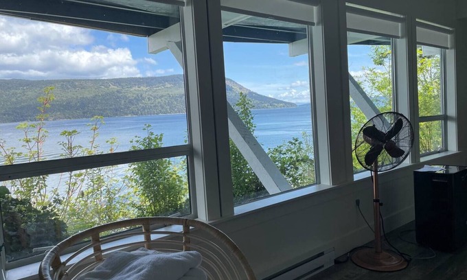 Cowichan Bay Apartment | Studio by the Sea