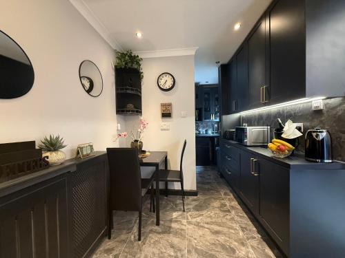 West Bridgford House | Studio C - Newly renovated private 1 bed studio near Trent Bridge Cricket Ground and National Water Sports Centre