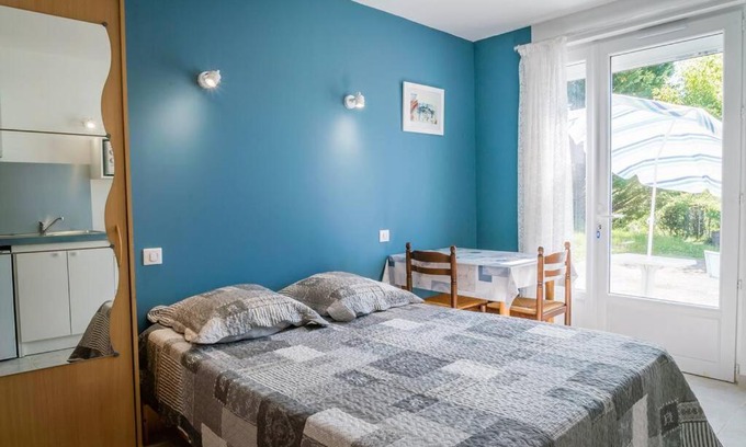 Saint-Laurent-les-Tours Apartment | Studio calme et nature bien situé