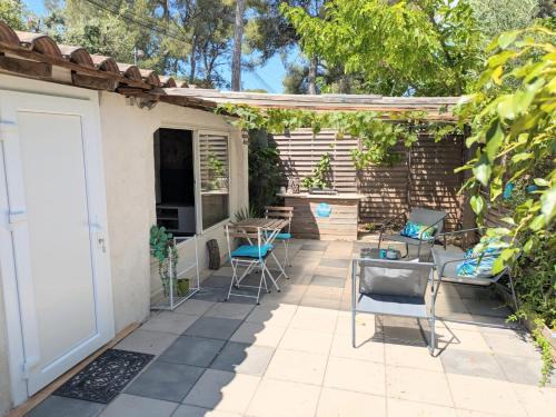 Aubagne Apartment | Studio Calme avec Jardin entre Marseille & Cassis