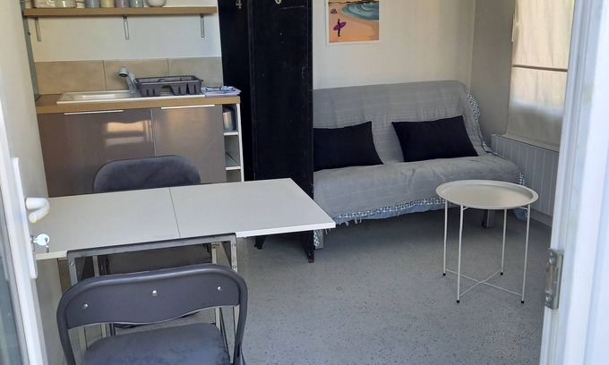 Givrand Apartment | Studio Calme Proche mer Lycée et Ville de Saint Gilles Croix de vie