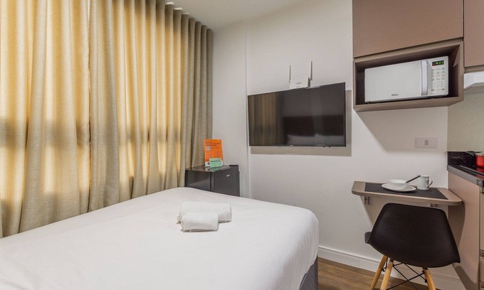 Alto da Gloria Condo | Studio compact 1 db bed