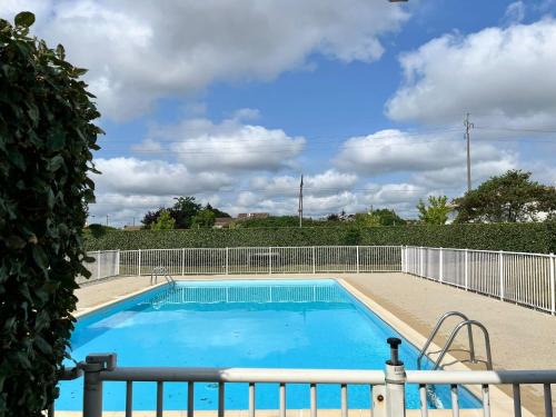 Merignac Apartment | Studio confort & calme avec piscine