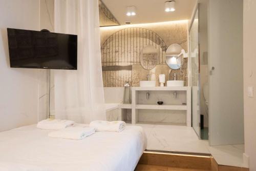Quartier de la Chapelle Apartment | Studio cosy Love room - paris 18 -2P