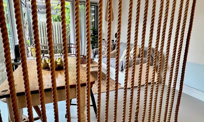 Iluka Apartment | Studio-Couples Getaway- Small Dog Friendly-Steps to Cafe, Sunset Bar and Ferry.