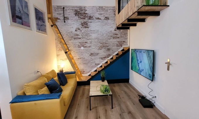 Downtown Le Havre Apartment | Studio des Halles, en Plein Coeur des Rues Commerçantes, des Restaurants et Bars