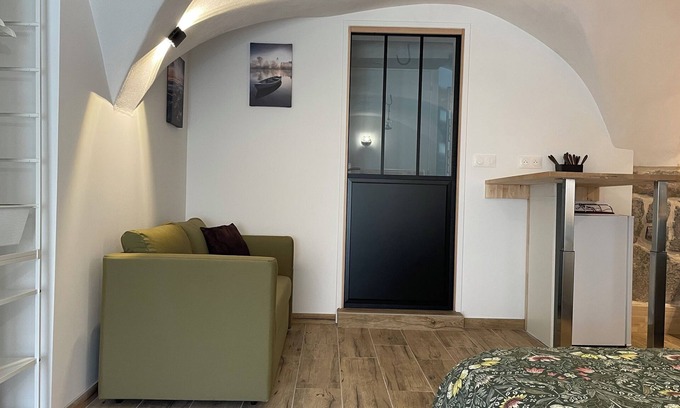 Orcines Apartment | Studio des Volcans at the foot of Puy de Dôme!