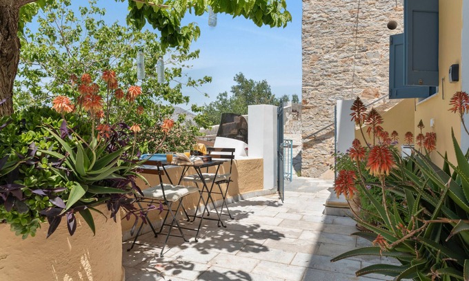 Pedi Apartment | Studio 'Dikaia 1' with Sea View, Wi-Fi and Air Conditioning