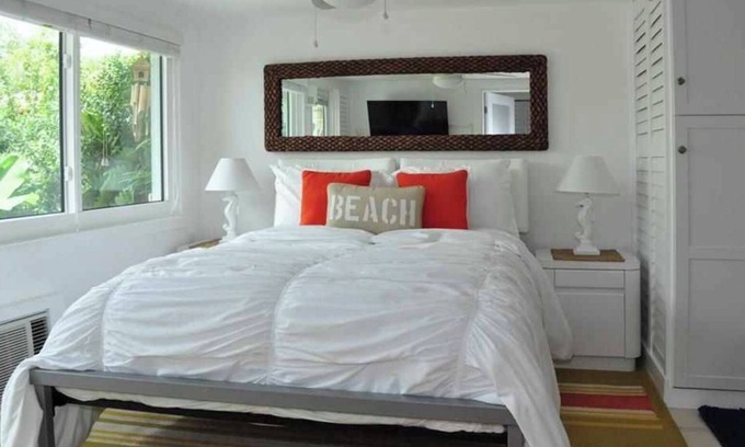 East Fort Lauderdale House | Studio efficiency 4 minute walk to beach