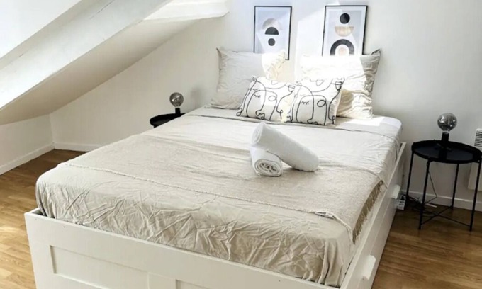 Esbly Apartment | Studio en Bois Blanc, Proche Disneyland