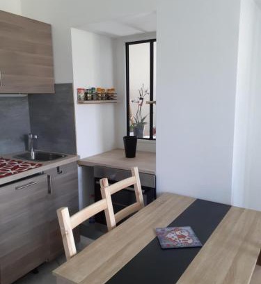 Tence Apartment | Studio en plein centre ville - 2 à 4 personnes