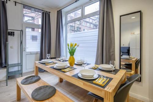 Hamm Apartment | Studio Family Loft Self CheckIn Street Parking