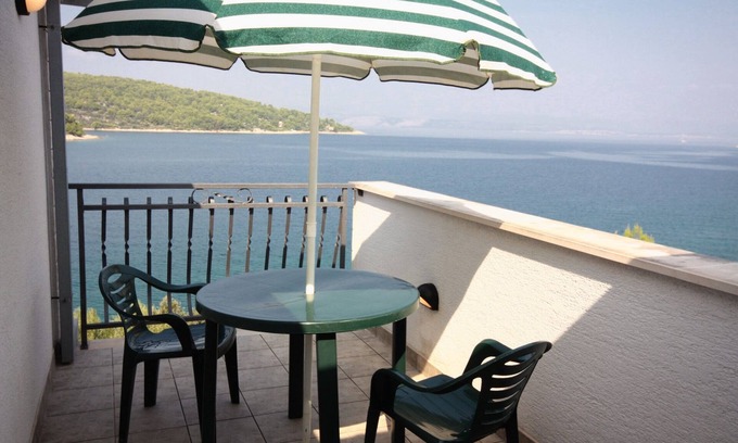 Necujam Apartment | Studio flat near beach Nečujam, Šolta (AS-5182-b)