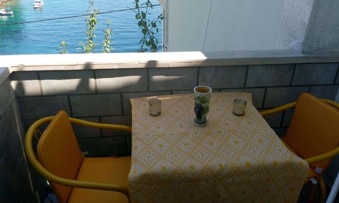 Racisce Apartment | Studio flat near beach Račišće, Korčula (AS-4360-b)