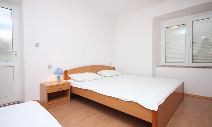 Kustici Apartment | Studio flat near beach Zubovići, Pag (AS-6356-b)