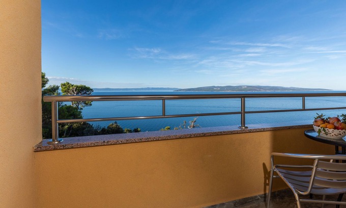 Krvavica Apartment | Studio flat with balcony and sea view Krvavica, Makarska (AS-23540-a)