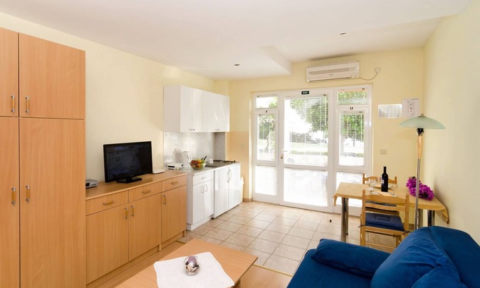 Lapad Apartment | Studio flat with terrace Dubrovnik (AS-8593-b)