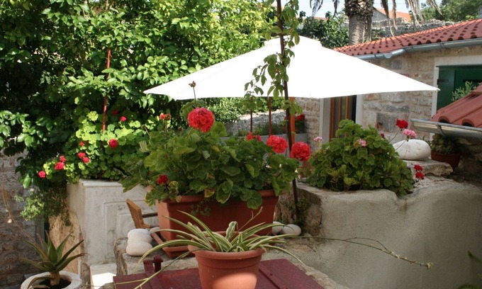 Vrboska Apartment | Studio flat with terrace Vrboska, Hvar (AS-4601-a)