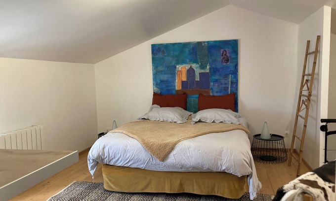 Saint-Hilaire-la-Palud Apartment | Studio in the heart of the marais poitevin regional park
