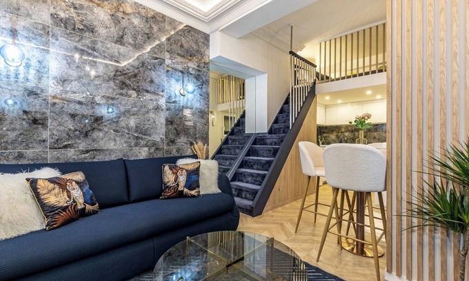 4th Arrondissement Apartment | Studio Ile Saint-Louis