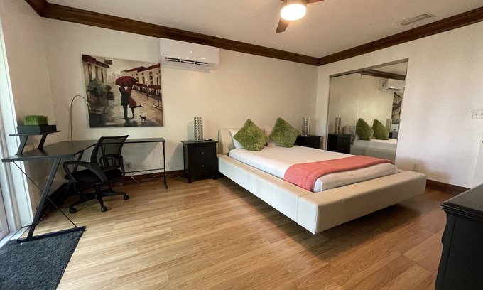 Greenview Shores Apartment | Studio in the heart of Wellington, 3 miles from the Polo Club and WEF