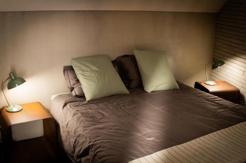 Sint-Jozef House | Studio Kittel Guest Room with Private Bathroom