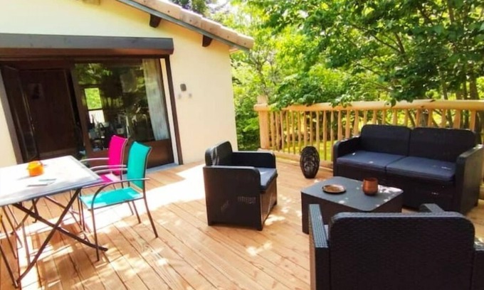 Mayres Apartment | Studio "Le Cabouin" in the middle of nature at the foot of the hikes