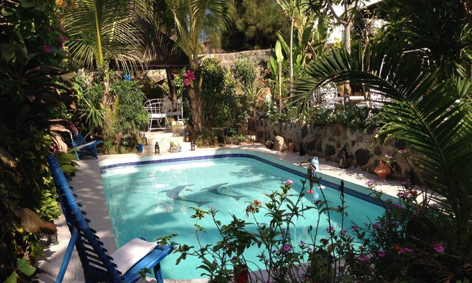 Pointe des Almadies Apartment | Studio le petit Marrakech, ILE DE NGOR Private boat swimming pool and Jaccuzi Air conditioning