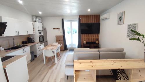 Monestier Apartment | Studio lumineux avec terrasse au cœur du Périgord