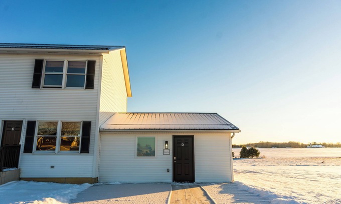 Homerville Apartment | Studio Luxe - 1bd/1ba Newly Renovated Apartment