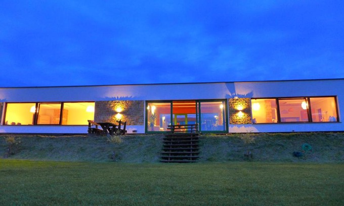 Łecze House | Studio na "Tęczowym Wzgórzu"