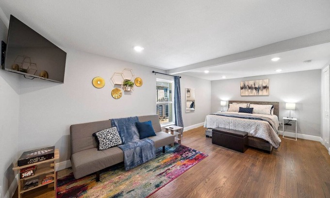 MacGregor Apartment | Studio Nr Med Center Museums | WiFi BBQ Fire Pit