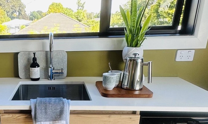 Christchurch Apartment | Studio on tree lined street