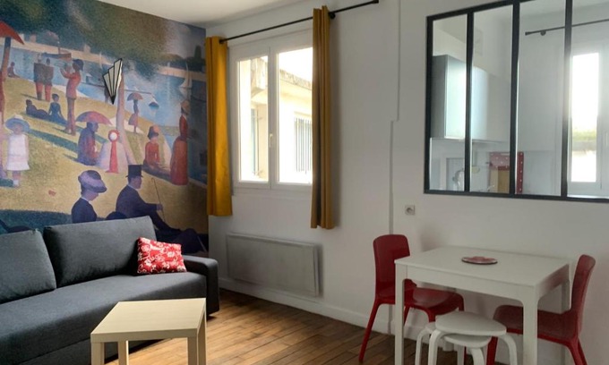Belleville Apartment | Studio perfect for 2 adults and 1 kid, and up to 2 kids - Jourdain 20e, 25mn to Louvre via line M11