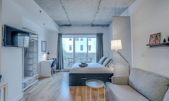 Vieux-Limoilou Apartment | Studio Picasso Locations Vieux Limoilou 298015