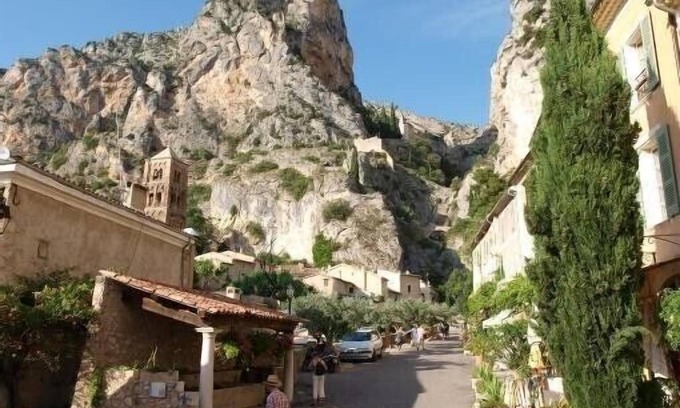 Moustiers-Sainte-Marie Apartment | Studio Rental in Moustiers Ste Marie
