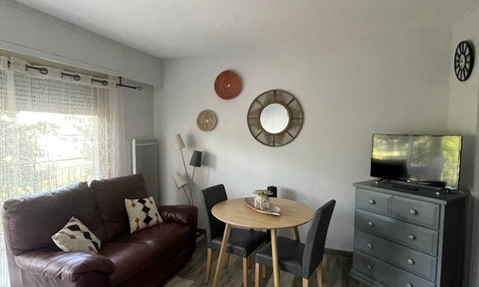 Greoux-les-Bains Apartment | Studio renovated - Gréoux les bains en provence -residence les cèdre