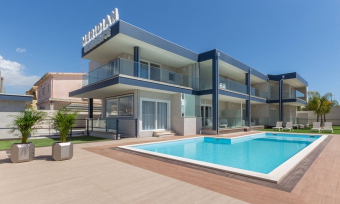 Villa San Pietro Apartment | Studio "Residence Meridian Unità 2" with Mountain View, Pool & Wi-Fi