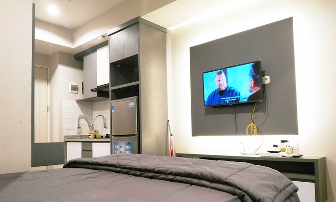 Pekayon Jaya Apartment | studio room apartemen grand kamala lagoon by 21 room