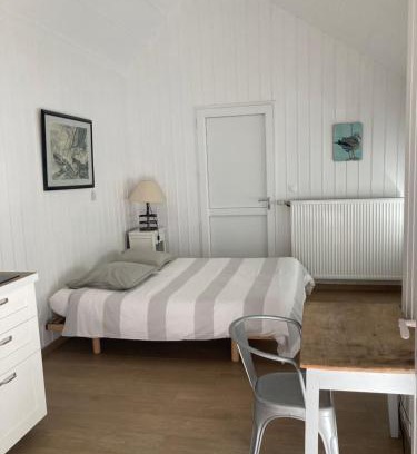 Saint-Martin-Boulogne Apartment | Studio sauna, Homes d'Opale