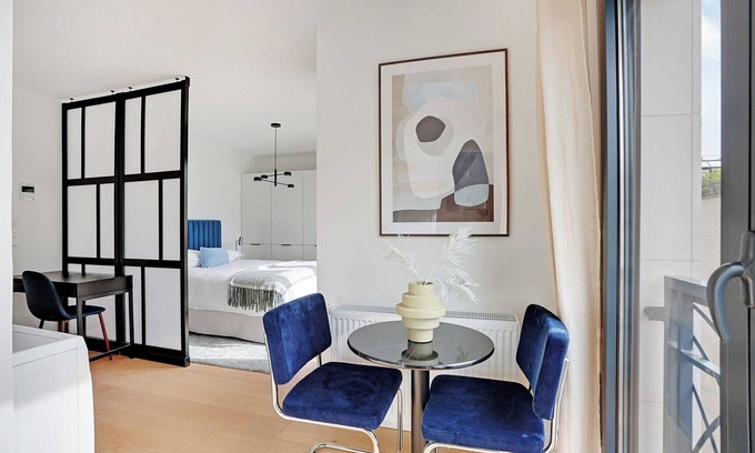 Levallois-Perret Apartment | Studio Sleek & Refined - Levallois-Perret