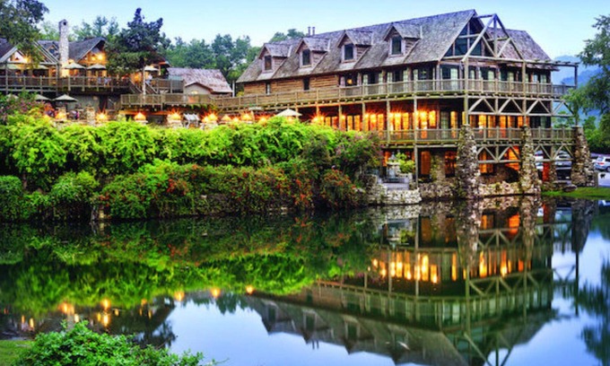 Big Cedars Apartment | Studio Suite, Sleeps 4, at Big Cedar Wilderness Club in Branson, MO!