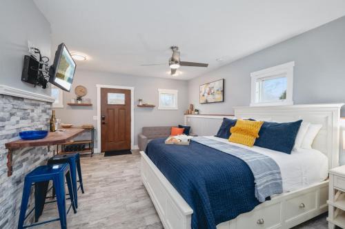 Traverse City House | Studio TC Close to Downtown Beaches and Wineries