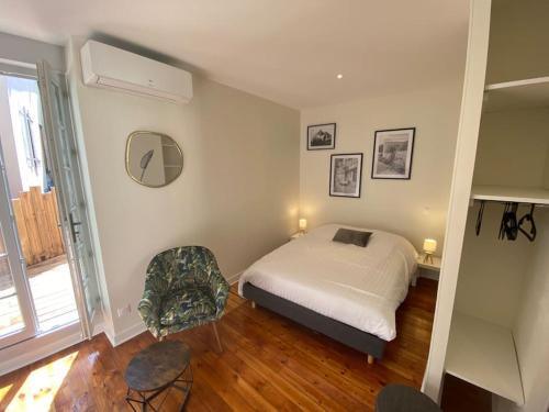 Bourbon-Lancy Apartment | Studio terrasse avec entrée spa incl -proximité Le PAL