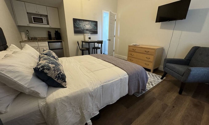 Whitesboro Apartment | Studio Unit Minutes to North Wildwood!