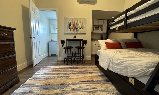 Green Creek Apartment | Studio Unit Minutes to North Wildwood! Sleeps 3!