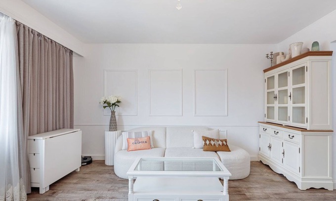 Limpertsberg Apartment | Studio w/Balcony, Washer & Walk-In Shower
