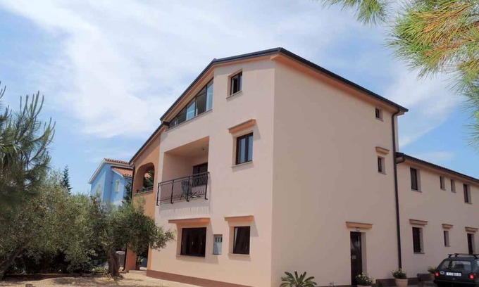 Brzac Apartment | Studio with balcony and internet