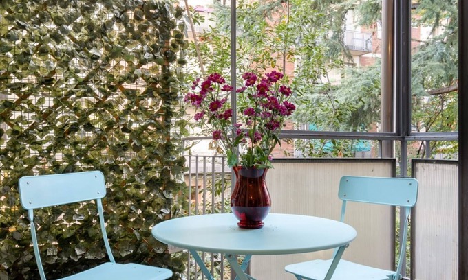 Santo Stefano Apartment | Studio with balcony near Giardini Margherita