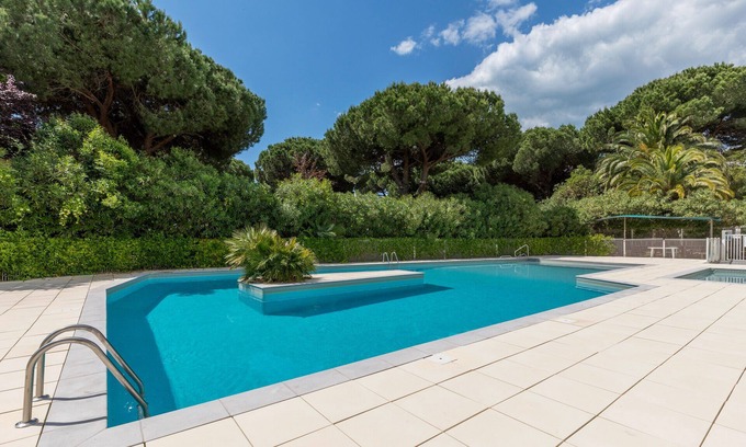 La Petite Motte Apartment | 🌸Studio with Garage, near Beach and Shops